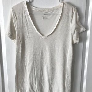 American Eagle Favorite tee.